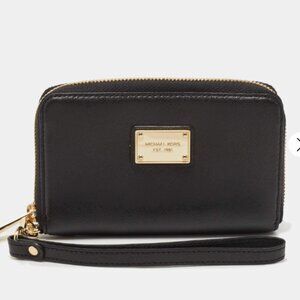 NWOT - Michael Kors Black Saffiano Leather Jet Set Compact Wristlet Wallet
